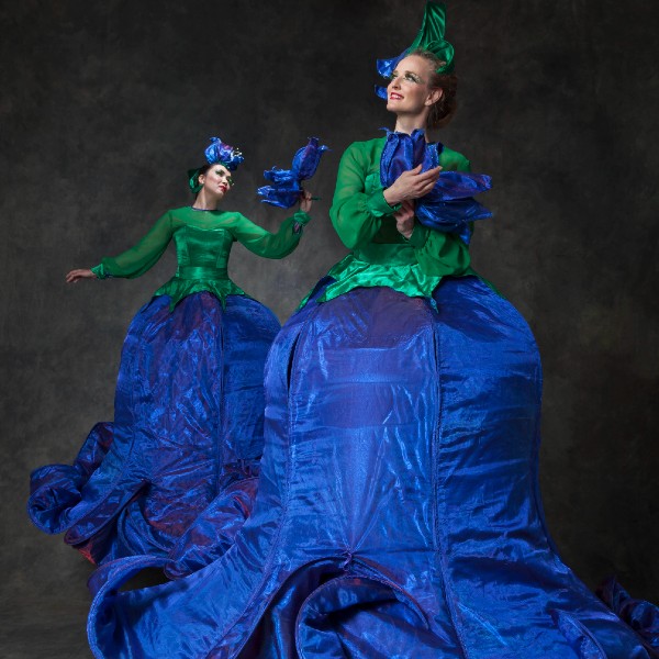 Blue Belles Stilt Walkers 